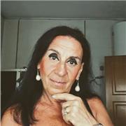 Docente di lingue,insegno da 23 anni italiano a stranieri e italiani con un metodo molto personale